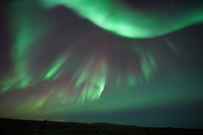 #1 Northern Lights Tour In Iceland from Reykjavik with PRO photos - Comfort Perks: Blankets, Hot Drinks, and Staying Usable