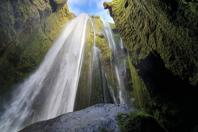 2-Day Highlights of Iceland | Land of Ice & Fire-Small Group Tour - What to pack for Iceland’s “four seasons in one day” style