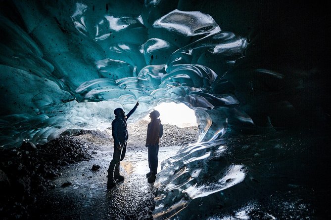 2-Day Ice Cave, Jokulsarlon and South Coast Sightseeing from Reykjavik - The small-group minibus experience (and why your guide time matters)