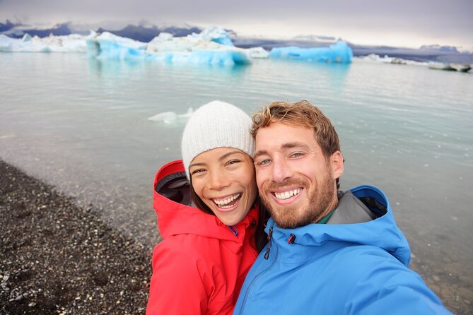 3-Day Northern Lights Hunt & Glacier Lagoon Tour - Day 2: Jökulsárlón Glacier Lagoon, Diamond Beach sparkle, and Vatnajökull returns