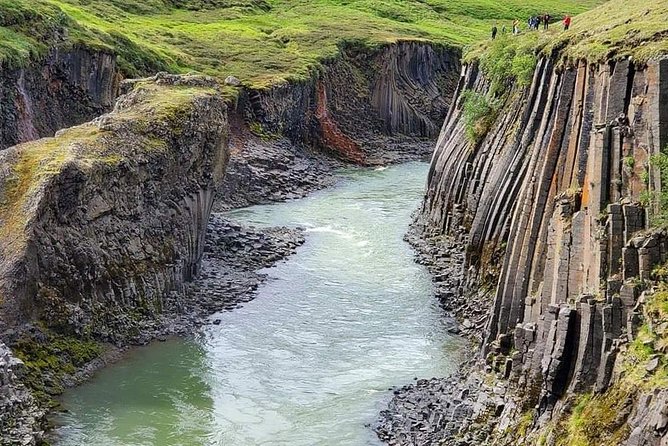 4, 5, 6 or 7-Day Small-Group Ring Road Tour from Reykjavik - Day 2: Jökulsárlón, Diamond Beach, Vestrahorn, and Optional Vök Baths