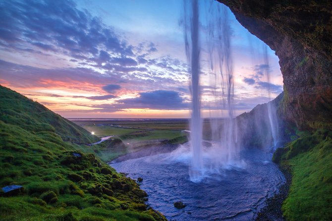 4, 5, 6 or 7-Day Small-Group Ring Road Tour from Reykjavik - Day 5: Deildartunguhver, Vidgelmir Lava Cave, and Sturlureykir Horses