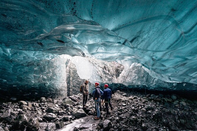 4-Day Iceland: Golden Circle, South Coast, Volcano Hike & Northern Lights - Pickup, timing, and the reality of Iceland roads