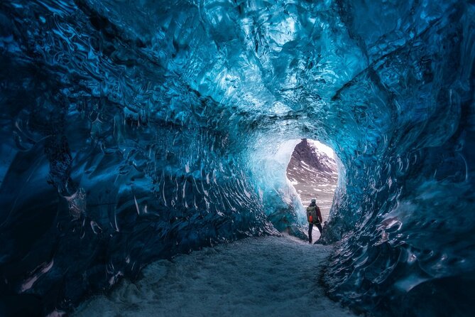 4 Day Northern Lights Adventure - Ice Caves & 4x4 Super Jeeps - Midgard Base Camp: Sauna, Hot Tub, and Forecast Updates That Actually Help