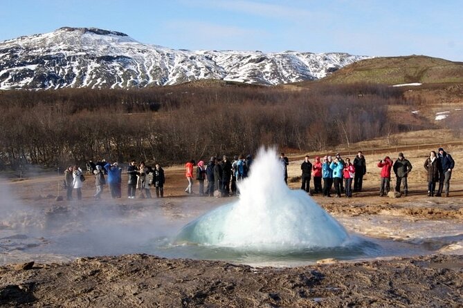 5-Days Land of Northern Lights Tour from Reykjavík - Day 2: Reykjanes Peninsula, the Blue Lagoon, and Continental-Plate Fun