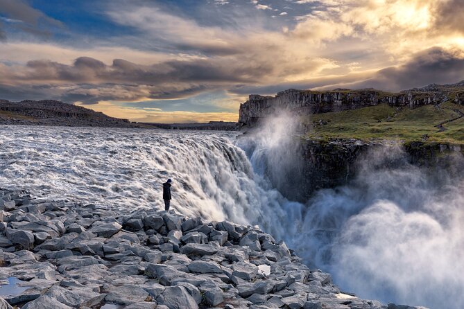 6 Day Iceland Ring Road Highlights Tour With Accommodation - Day 4: Stuðlagil basalt columns and the North’s heavy hitters