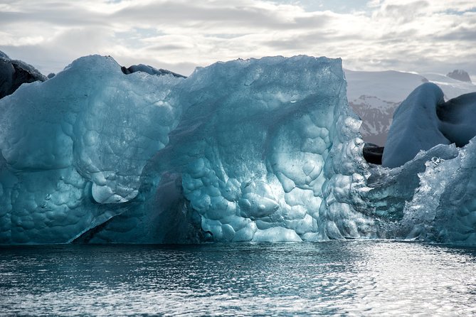 6-Day Summer Ring Route of Iceland Small-Group Tour - Day 3: Skaftafell into Vatnajökull glacier hike, then Jökulsárlón by boat