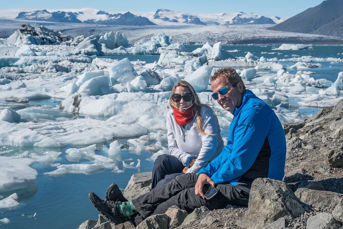 6-day Ultimate Iceland Tour: Photography and Northern Lights - Day 6: Vestrahorn, puffins on Heimaey, and the plane wreck finale