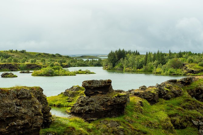 7-Day Small Group Journey Around Iceland - South Coast Climax: Jökulsárlón Amphibian Boat and Diamond Beach