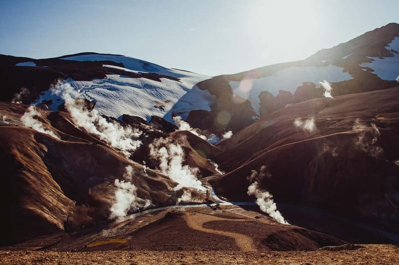 A day in Kerlingarfjöll: Highlands and hot springs - Geysir quick visit: famous steam, shorter time on purpose