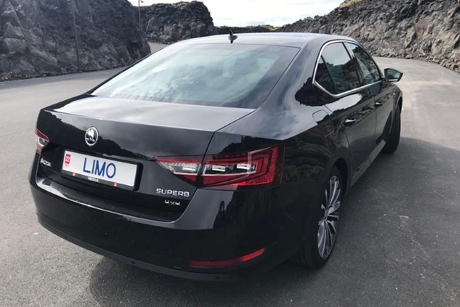 Arrival in Iceland - Private airport transfer from KEF Airport - Meeting your driver at KEF: fast, clear, zero guesswork