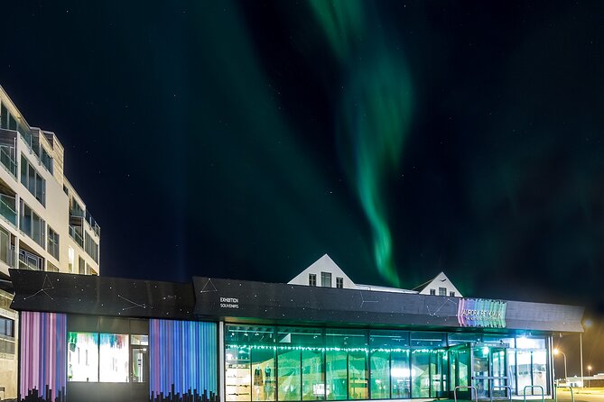Aurora Reykjavík, The Northern Lights Center Museum Visit - The 4K timelapse movie theater: Iceland’s aurora on a loop