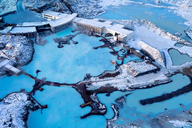 Blue Lagoon Admission Including Return Transfers from Reykjavik - Arrival routine: towels, shower flow, and what happens next