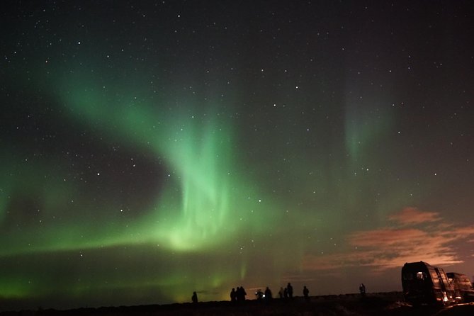Chasing Aurora Borealis with Warmth and Treats in Premium Tour! - Timing the night: 3 to 5 hours, plus the late return