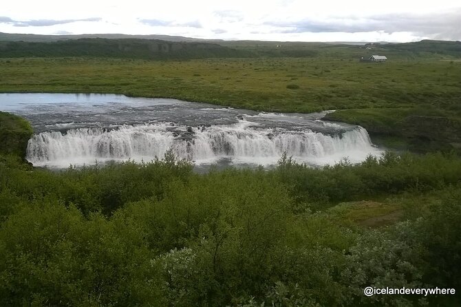 Classic Golden Circle & Kerið Small-Group Tour from Reykjavík - Thingvellir National Park: the tectonic plates walk you’ll remember