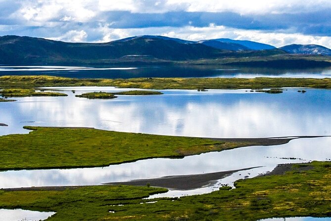 Classic Golden Circle & Kerið Small-Group Tour from Reykjavík - The drive itself: onboard comfort, narration, and small-group extras