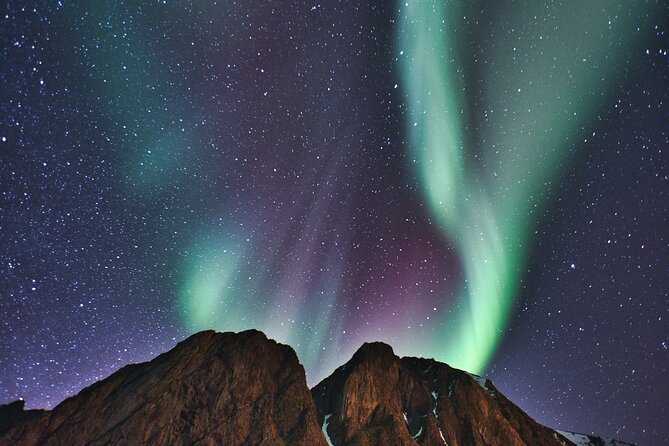 Cozy Northern Lights Tour with Icelandic Treats - The dark-sky stop: how the guide improves your odds