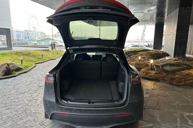 Cruise Port Transfer : Reykjavik to Cruise Port - Price and Logistics: Why This Is Priced for Groups