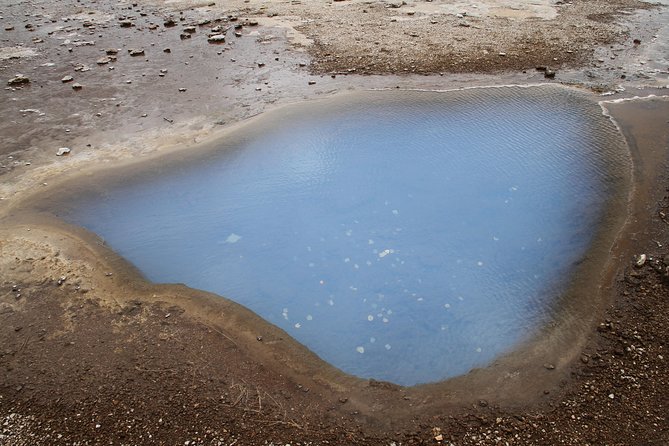 Day Trip to the Golden Circle and Blue Lagoon from Reykjavik - Kerið crater: a red-stop add-on that’s worth planning for