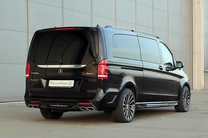 Departure by Luxury Van Reykjavik City to Reykjavik Airport KEF - Time, Traffic, and Airport Waiting: How the Drop-Off Actually Helps