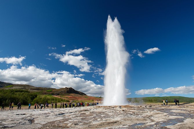 Fontana Geothermal Spa and Golden Circle Tour From Reykjavik - Reykjavík Meeting Point and Getting on the Right Bus