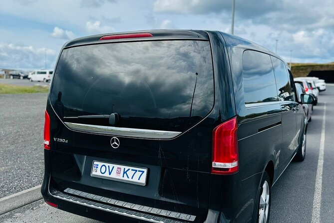 From Keflavik Airport to Reykjavik Hotels (or reverse) - Private - Reverse transfers: Reykjavik back to KEF without the scramble