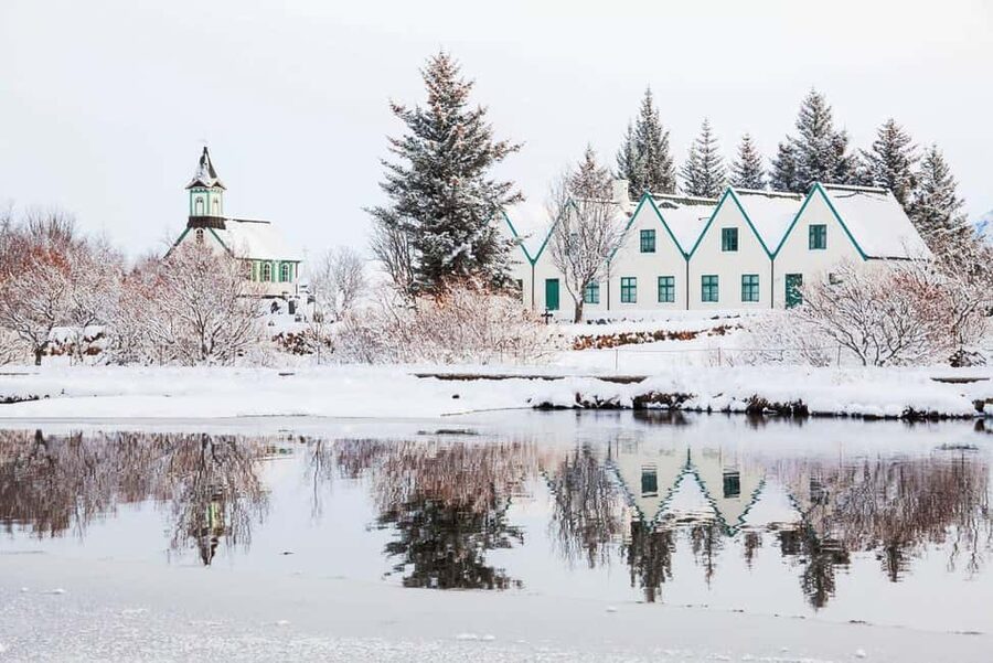 From Reykjavik: 3-Day Northern Lights Hunt & Glacier Lagoon - Where you sleep in Vík (and why it helps your itinerary)