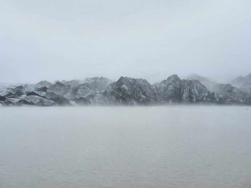 From Reykjavik: 3-Day South Coast Winter Tour with Ice Cave - Day 2 night: Hveragerði geothermal calm and a real aurora hunting plan