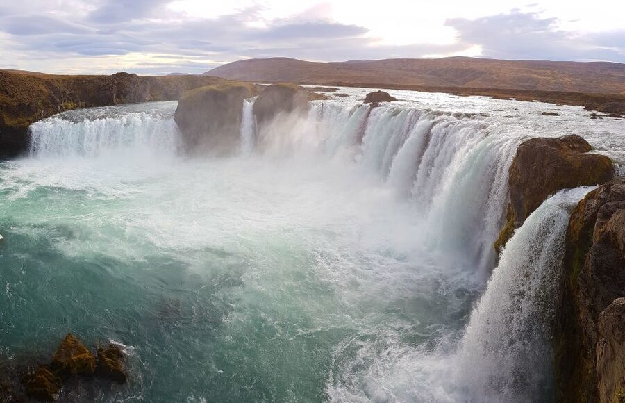 From Reykjavík: 4, 5, 6 or 7-Day Small-Group Ring Road Tour - Day 3: Lake Mývatn volcanic country, Dettifoss power, and Góðafoss calm