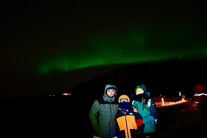 From Reykjavik 4x4 Minibus Northern Lights with Photo and Cocoa - Kleifarvatn Lake: the viewing stop where the aurora hunt starts