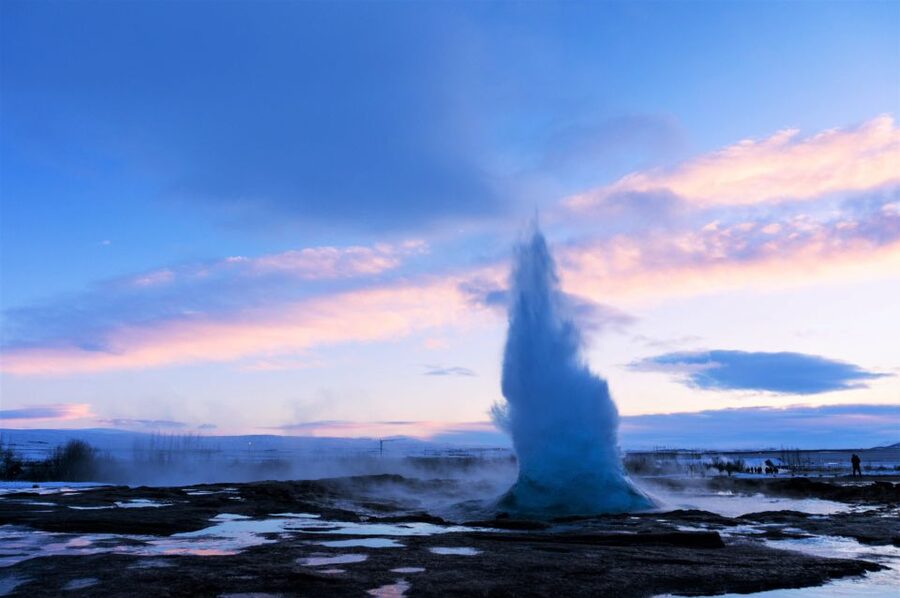 From Reykjavik: Best of Golden Circle Afternoon Tour - Hveragerði break: reset time for legs, snacks, and warmth