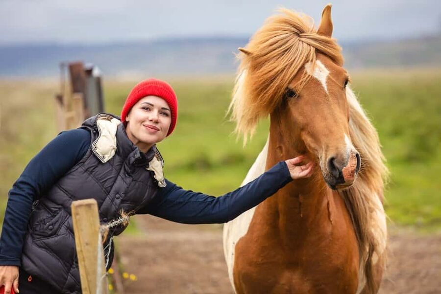 From Reykjavík: Best of Iceland 6-Day Stopover Tour - Reykjavík stays the center of your trip
