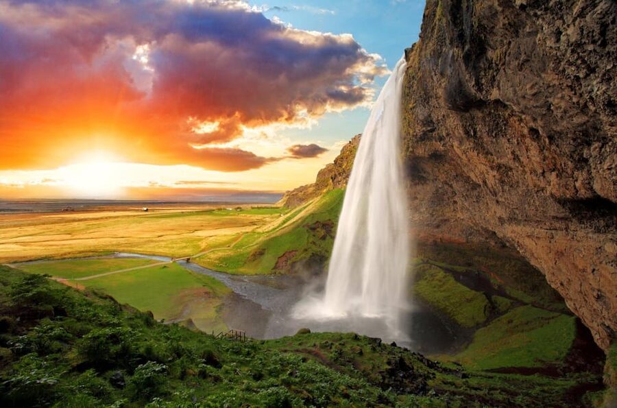 From Reykjavík: Best of Iceland 6-Day Stopover Tour - Blue Lagoon upgrade day: what’s included, and what to bring