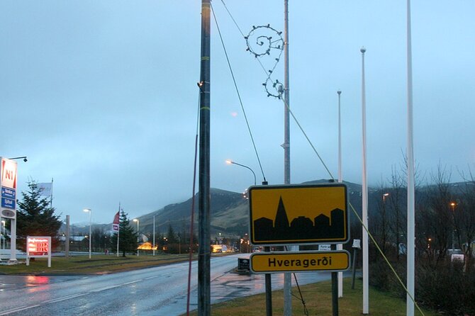 From Reykjavik: Full Day Private Golden Circle Tour in Iceland - Hveragerði: A quick bakery break without the full lunch pressure