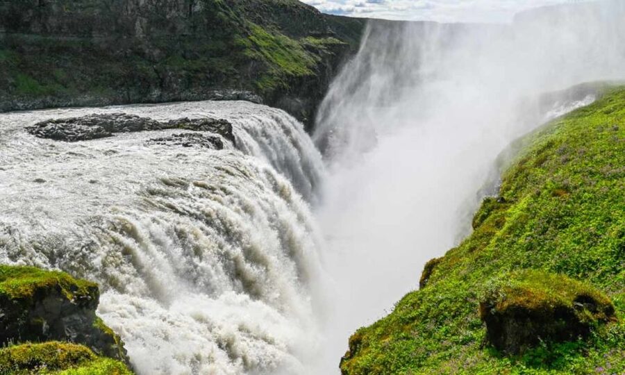 From Reykjavik: Full Day Whale Watching & Golden Circle Tour - Thingvellir National Park: Continental Drift Made Visible