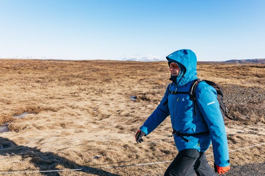 From Reykjavik: Golden Circle and Glacier Snowmobiling - Gullfoss Waterfall: The Power of Hvítá in Motion