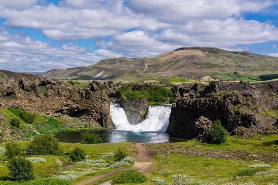 From Reykjavik: Landmannalaugar Day Tour by Luxury Jeep - Vehicle Reality Check: Luxury Jeep vs. What You Expect
