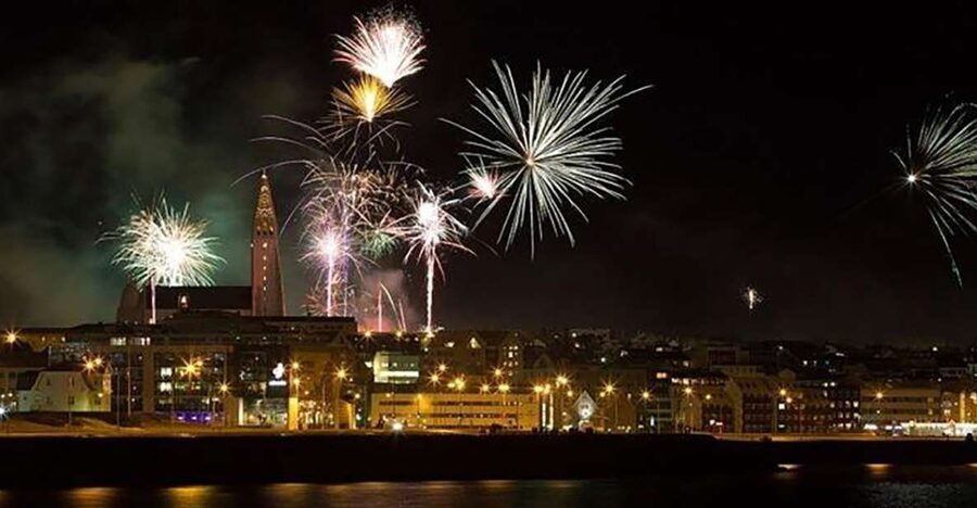 From Reykjavik: New Years Fireworks by Boat - Timing and what happens from 10:30 PM to after midnight