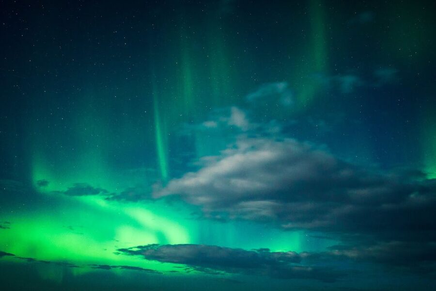 From Reykjavik: Northern Lights Chase with Expert Guide - The main viewing stop: when patience pays (and timing can flip)