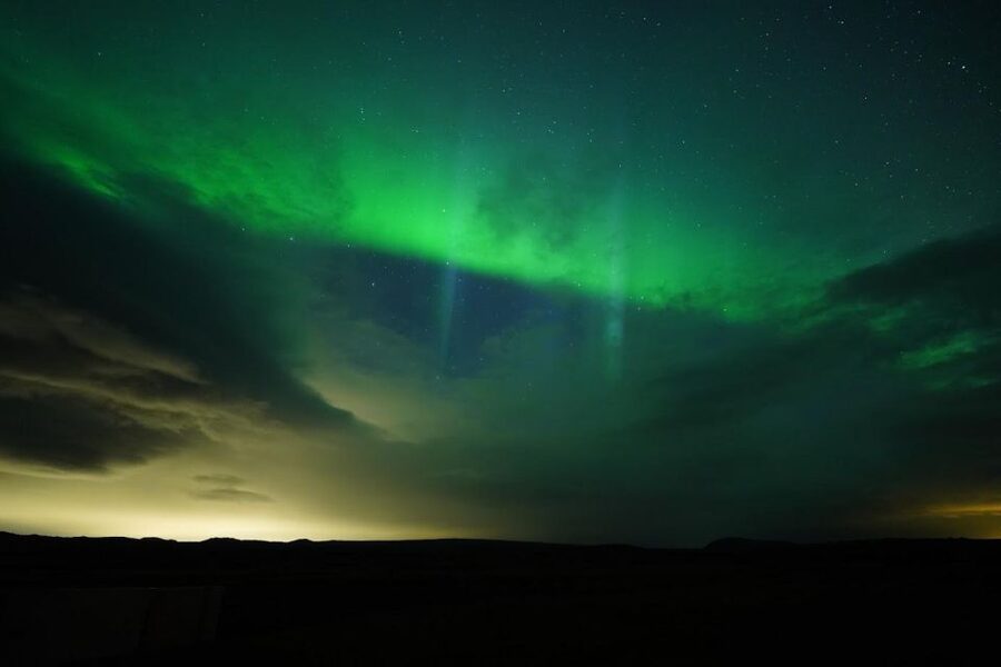 From Reykjavik: Northern Lights Tour with Hot Cocoa & Photos - Chasing The Aurora Borealis: How The 4-Hour Plan Really Works