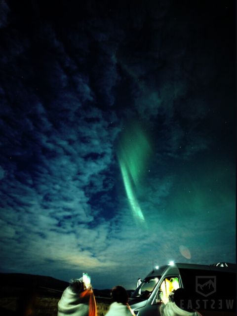 From Reykjavik: Northern Lights Tour with Hot Cocoa & Photos - The Minibus Advantage: Why Small Groups Change Everything