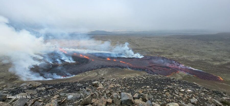 From Reykjavik: Reykjanes Geopark Tour and Sky Lagoon Visit - Standing astride the rift: North America meets Eurasia