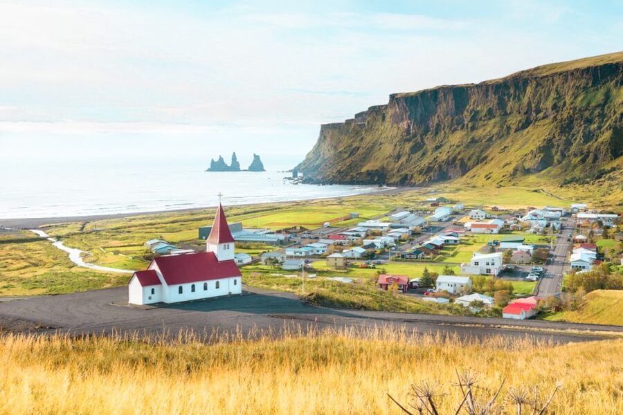From Reykjavik: South Coast Full-Day Trip - Comfort Breaks, Charging Points, and Staying Warm in the Minibus