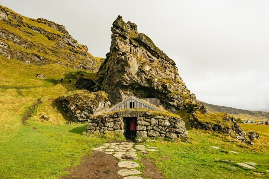 From Reykjavík: Waterfalls, Black Beach & Glacier Day Trip - Glufrabui and Irafoss: the stops that make the day feel less generic
