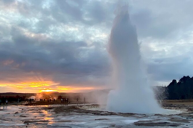 Full Day Golden Circle - Guided Tour - Timing, weather, and what to pack for an 8-hour day