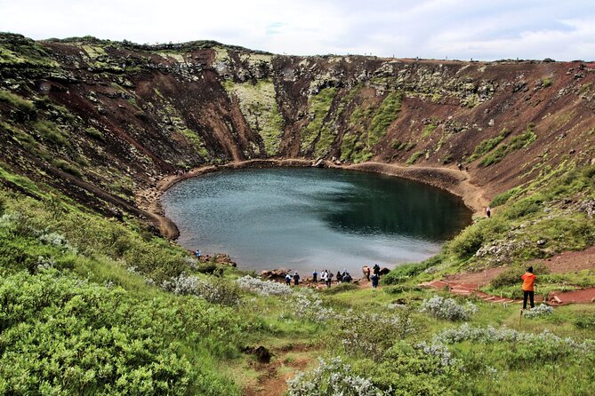 Full-Day Golden Circle Private Tour from Reykjavík - What a great guide adds: Elisabeth-level service as the difference-maker