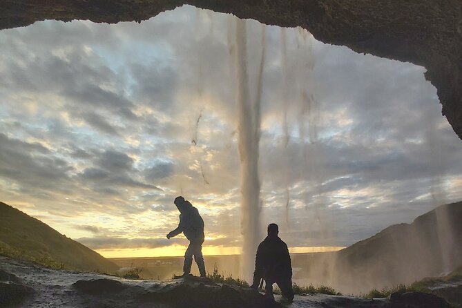 Full Day Private South Coast Tour of Iceland - Seljalandsfoss: walking behind Iceland’s waterfall payoff