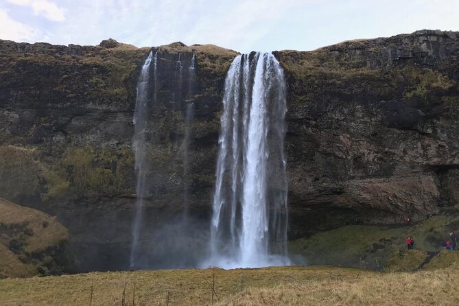 Full Day South Coast to Vík - Guided Tour - Sólheimajökull glacier lagoon: the seasonal bonus stop