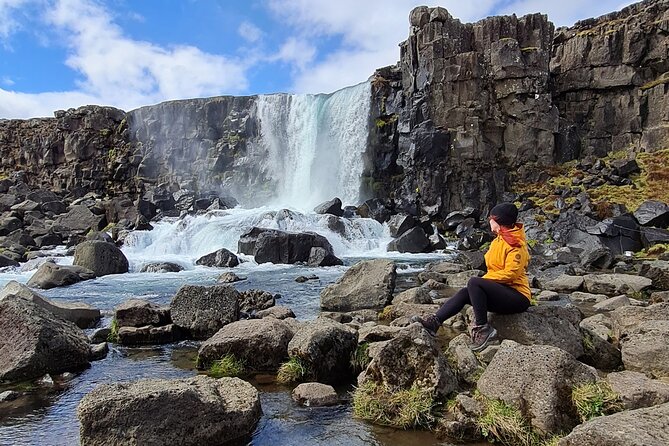 Geological Golden-Circle Tour / Small group adventure - Gullfoss Falls: power up close in summer and dramatic in winter