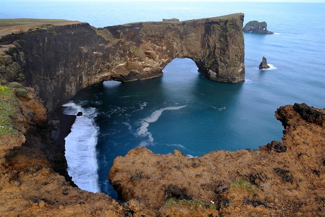 Glacier Lagoon, Diamond Beach, Black Sand Beaches and Waterfalls - Skógafoss: A Big Waterfall You Can Walk Toward
